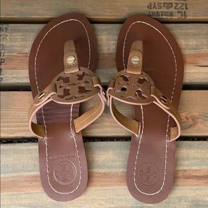 Women’s sandals